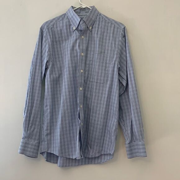 Eddie Bauer relaxed fit wrinkle resistant button down shirt Size S - Picture 1 of 7